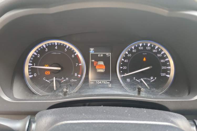Used Toyota Highlander 2018 2.0T Four-Wheel Drive Luxury Version 7 Seats China VI Standard Instrument Cluster