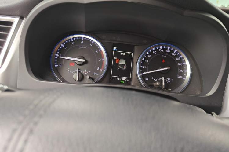 Used Toyota Highlander 2018 2.0T Four-Wheel Drive Luxury Edition 7 Seats China V Emission Standard Instrument Cluster