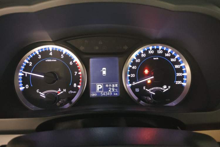 Used Toyota Highlander 2018 2.0T Two-Wheel Drive Elite Edition 7 Seats Emission Standard China V Instrument Cluster