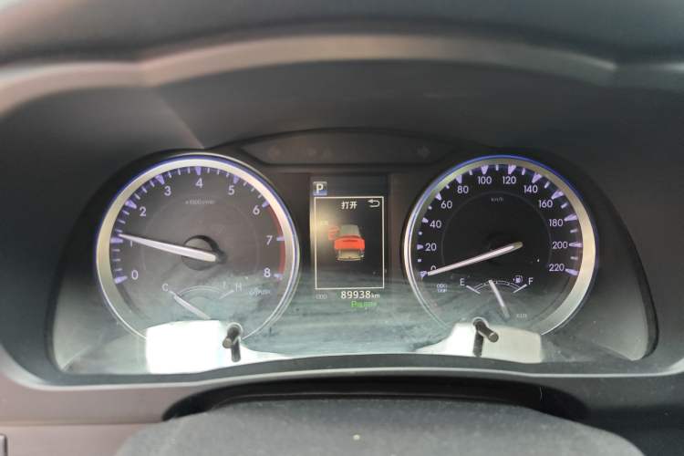 Used Toyota Highlander 2018 2.0T Four-Wheel Drive Ultimate Edition 7-Seater Emission Standard China V Instrument Cluster