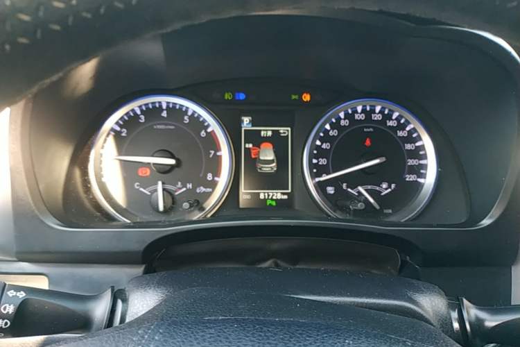 Used Toyota Highlander 2018 2.0T Four-Wheel Drive Prestige Version 7 Seats China VI Standard Instrument Cluster