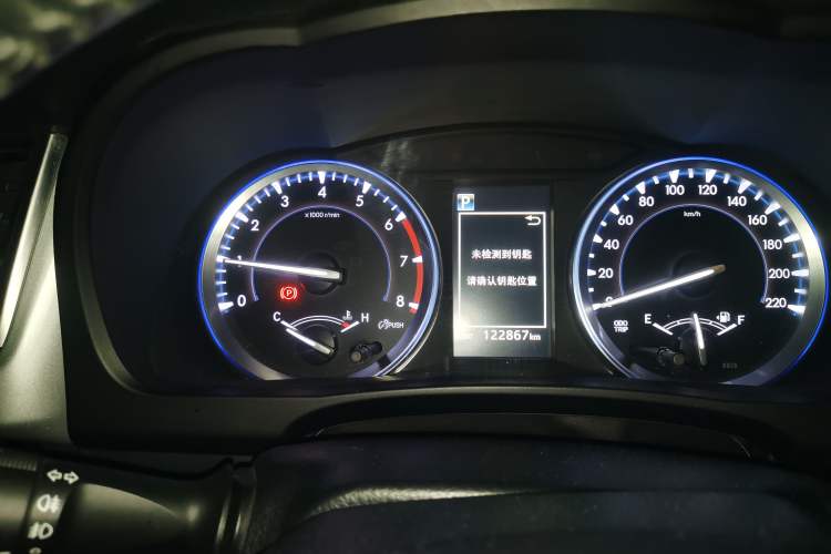 Used Toyota Highlander 2018 2.0T Four-Wheel Drive Luxury Version 7 Seats China VI Standard Instrument Cluster