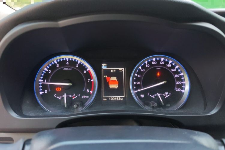 Used Toyota Highlander 2018 2.0T Four-Wheel Drive Luxury Edition 7 Seats China V Emission Standard Instrument Cluster