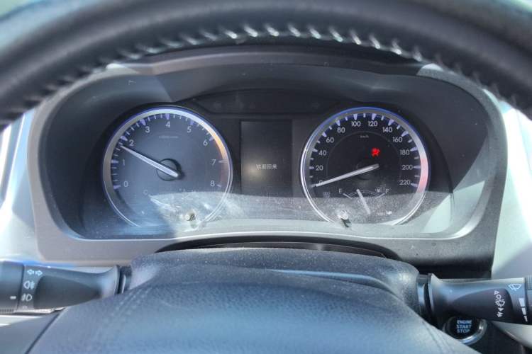 Used Toyota Highlander 2018 2.0T Four-Wheel Drive Knight Edition 7 Seats China VI Standard Instrument Cluster