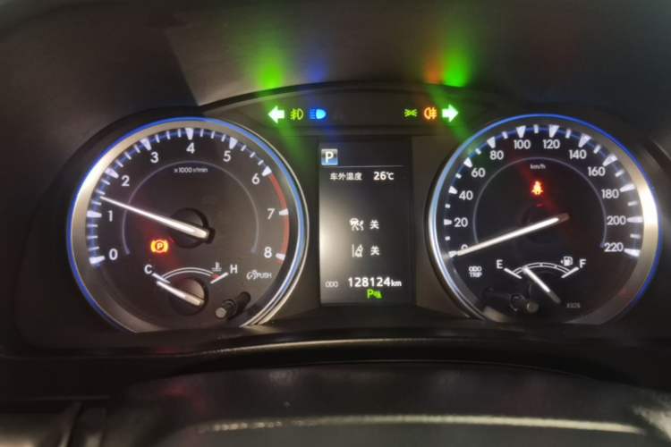 Used Toyota Highlander 2018 2.0T Four-Wheel Drive Luxury Version 7 Seats China VI Standard Instrument Cluster