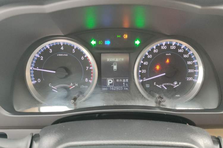 Used Toyota Highlander 2018 2.0T Four-Wheel Drive Elite Edition 7 Seats China VI Standard Instrument Cluster