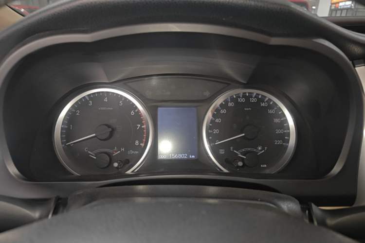 Used Toyota Highlander 2018 2.0T Four-Wheel Drive Elite Edition 7 Seats China VI Standard Instrument Cluster