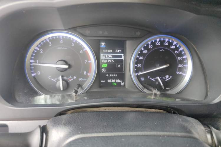 Used Toyota Highlander 2018 2.0T Four-Wheel Drive Luxury Version 7 Seats China VI Standard Instrument Cluster