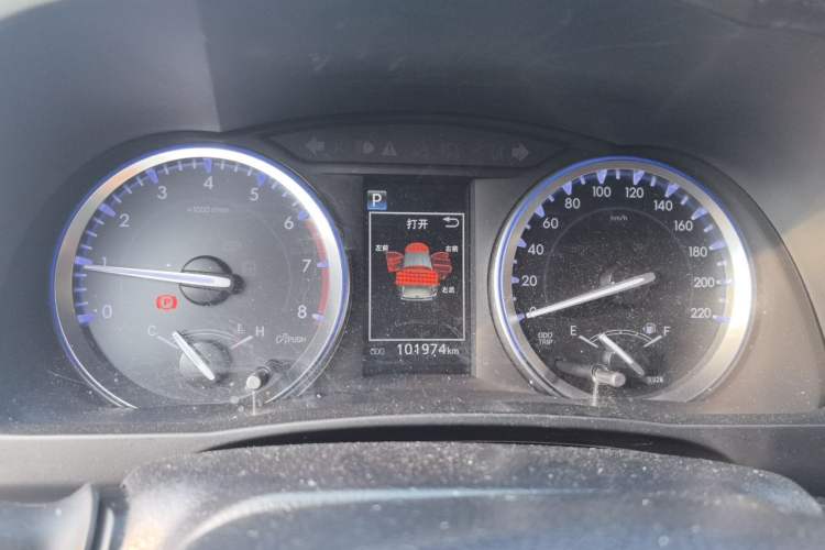 Used Toyota Highlander 2018 2.0T Four-Wheel Drive Luxury Version 7 Seats China VI Standard Instrument Cluster