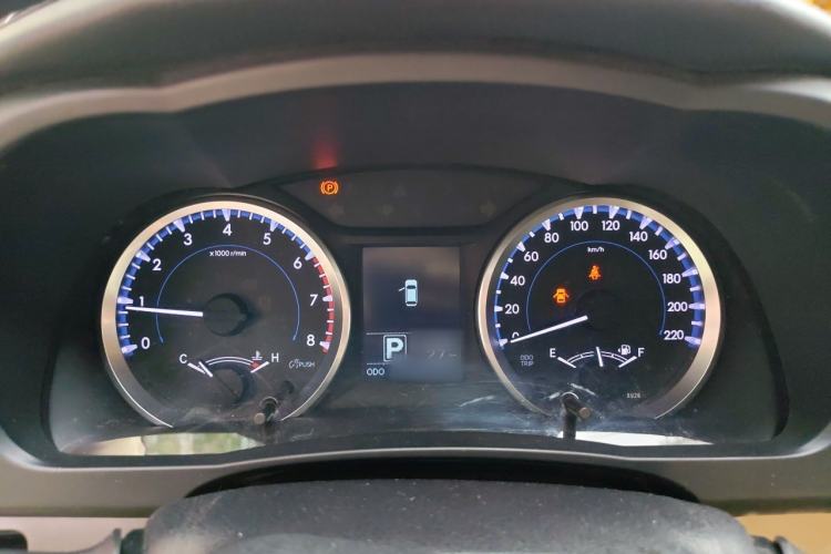 Used Toyota Highlander 2018 2.0T Two-Wheel Drive Elite Edition 5 Seats Emission Standard China V Instrument Cluster