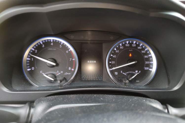Used Toyota Highlander 2018 2.0T Four-Wheel Drive Luxury Edition 7 Seats China V Emission Standard Instrument Cluster