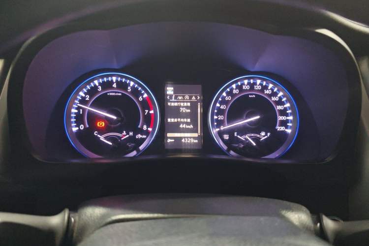 Used Toyota Highlander 2018 2.0T Four-Wheel Drive Luxury Edition 7 Seats China V Emission Standard Instrument Cluster
