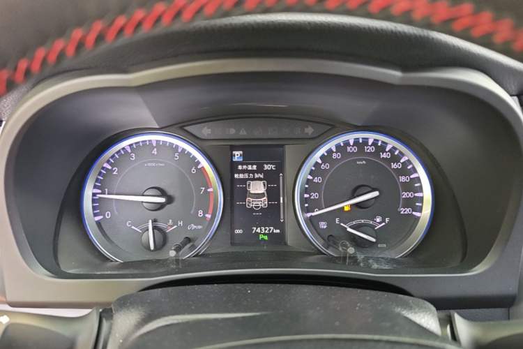 Used Toyota Highlander 2018 2.0T Four-Wheel Drive Luxury Edition 7 Seats China V Emission Standard Instrument Cluster