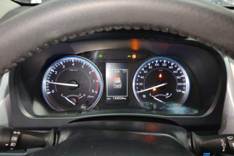 Used Toyota Highlander 2018 2.0T Four-Wheel Drive Luxury Version 7 Seats China VI Standard Instrument Cluster
