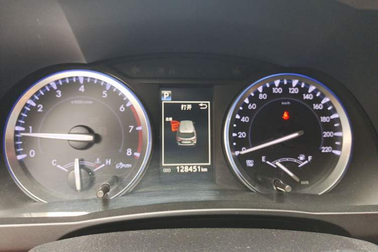 Used Toyota Highlander 2018 2.0T Four-Wheel Drive Knight Edition 7 Seats China VI Standard Instrument Cluster