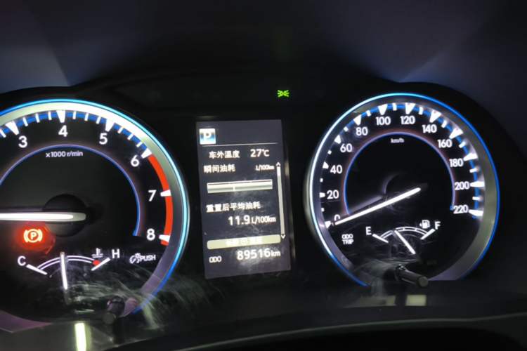 Used Toyota Highlander 2018 2.0T Four-Wheel Drive Luxury Version 7 Seats China VI Standard Instrument Cluster