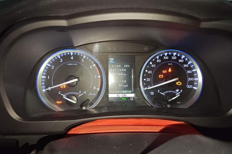 Used Toyota Highlander 2018 2.0T Four-Wheel Drive Luxury Version 7 Seats China VI Standard Instrument Cluster