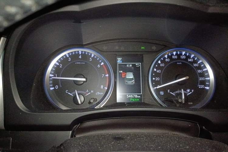 Used Toyota Highlander 2018 2.0T Four-Wheel Drive Supreme Edition 7-Seater China VI Instrument Cluster