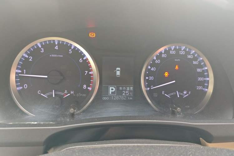 Used Toyota Highlander 2018 2.0T Two-Wheel Drive Elite Version 5 Seats China VI Standard Instrument Cluster