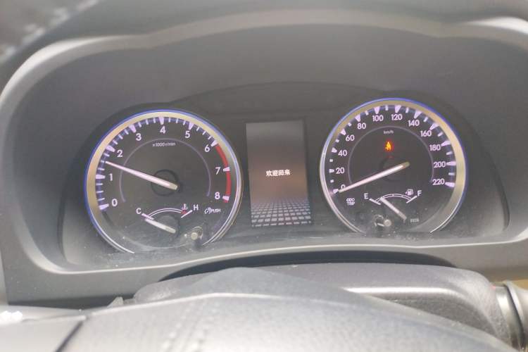 Used Toyota Highlander 2018 2.0T Four-Wheel Drive Prestige Version 7 Seats China VI Standard Instrument Cluster