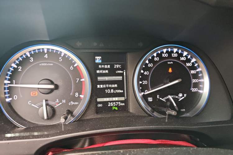 Used Toyota Highlander 2018 2.0T Four-Wheel Drive Prestige Version 7 Seats China VI Standard Instrument Cluster