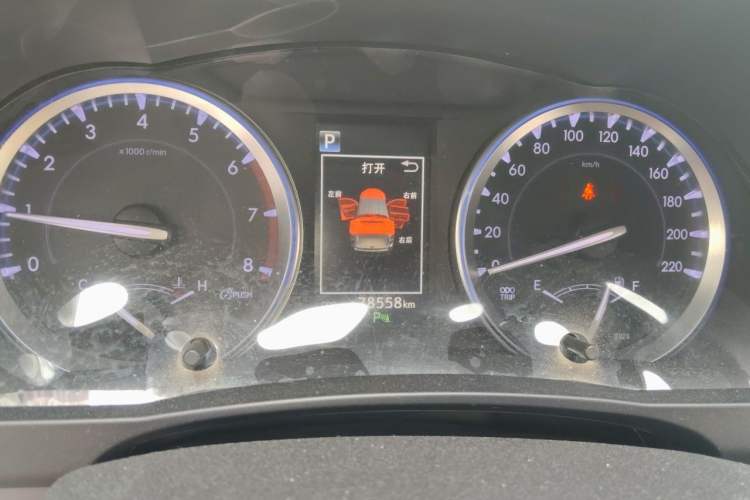 Used Toyota Highlander 2018 2.0T Four-Wheel Drive Knight Edition 7 Seats China VI Standard Instrument Cluster