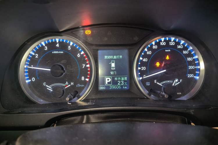 Used Toyota Highlander 2018 2.0T Two-Wheel Drive Elite Version 5 Seats China VI Standard Instrument Cluster