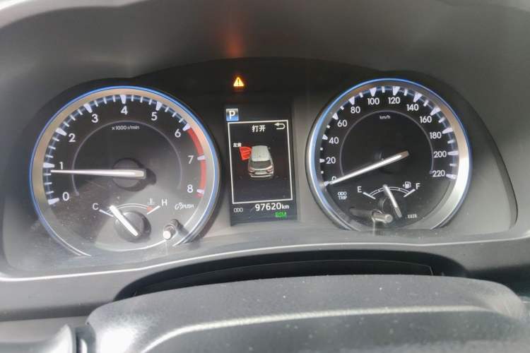 Used Toyota Highlander 2018 2.0T Four-Wheel Drive Supreme Edition 7-Seater China VI Instrument Cluster