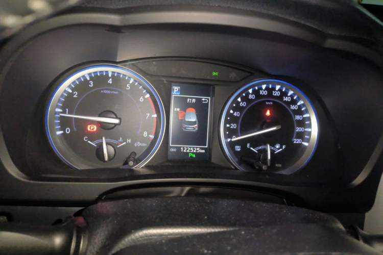 Used Toyota Highlander 2018 2.0T Four-Wheel Drive Knight Edition 7 Seats China VI Standard Instrument Cluster