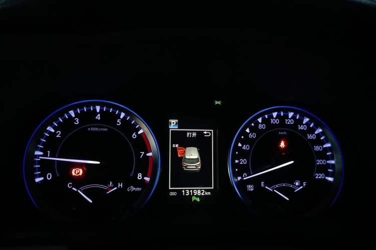 Used Toyota Highlander 2018 2.0T Four-Wheel Drive Luxury Edition 7 Seats China V Emission Standard Instrument Cluster