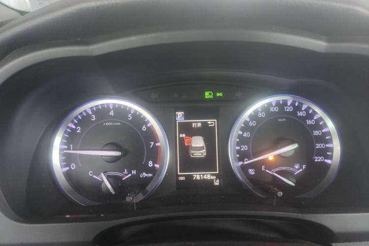 Used Toyota Highlander 2018 2.0T Four-Wheel Drive Prestige Version 7 Seats China VI Standard Instrument Cluster