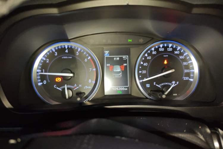 Used Toyota Highlander 2018 2.0T Four-Wheel Drive Luxury Version 7 Seats China VI Standard Instrument Cluster