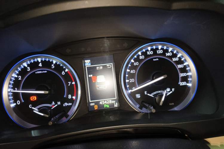 Used Toyota Highlander 2018 2.0T Four-Wheel Drive Luxury Version 7 Seats China VI Standard Instrument Cluster