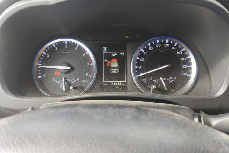 Used Toyota Highlander 2018 2.0T Four-Wheel Drive Knight Edition 7 Seats China VI Standard Instrument Cluster