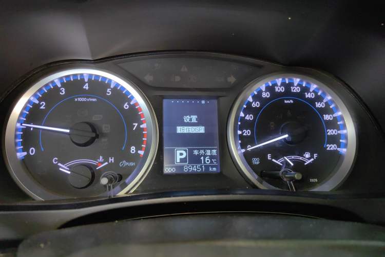 Used Toyota Highlander 2018 2.0T Four-Wheel Drive Elite Edition 7 Seats China VI Standard Instrument Cluster