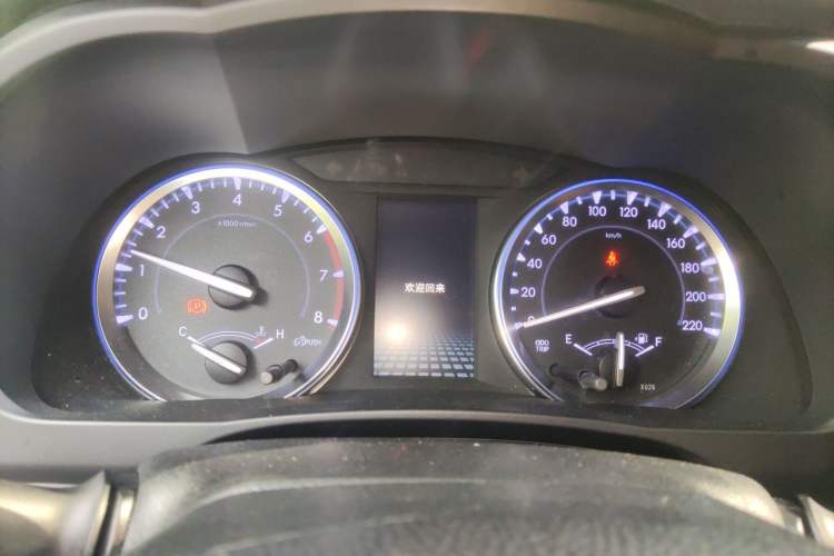 Used Toyota Highlander 2018 2.0T Four-Wheel Drive Ultimate Edition 7-Seater Emission Standard China V Instrument Cluster