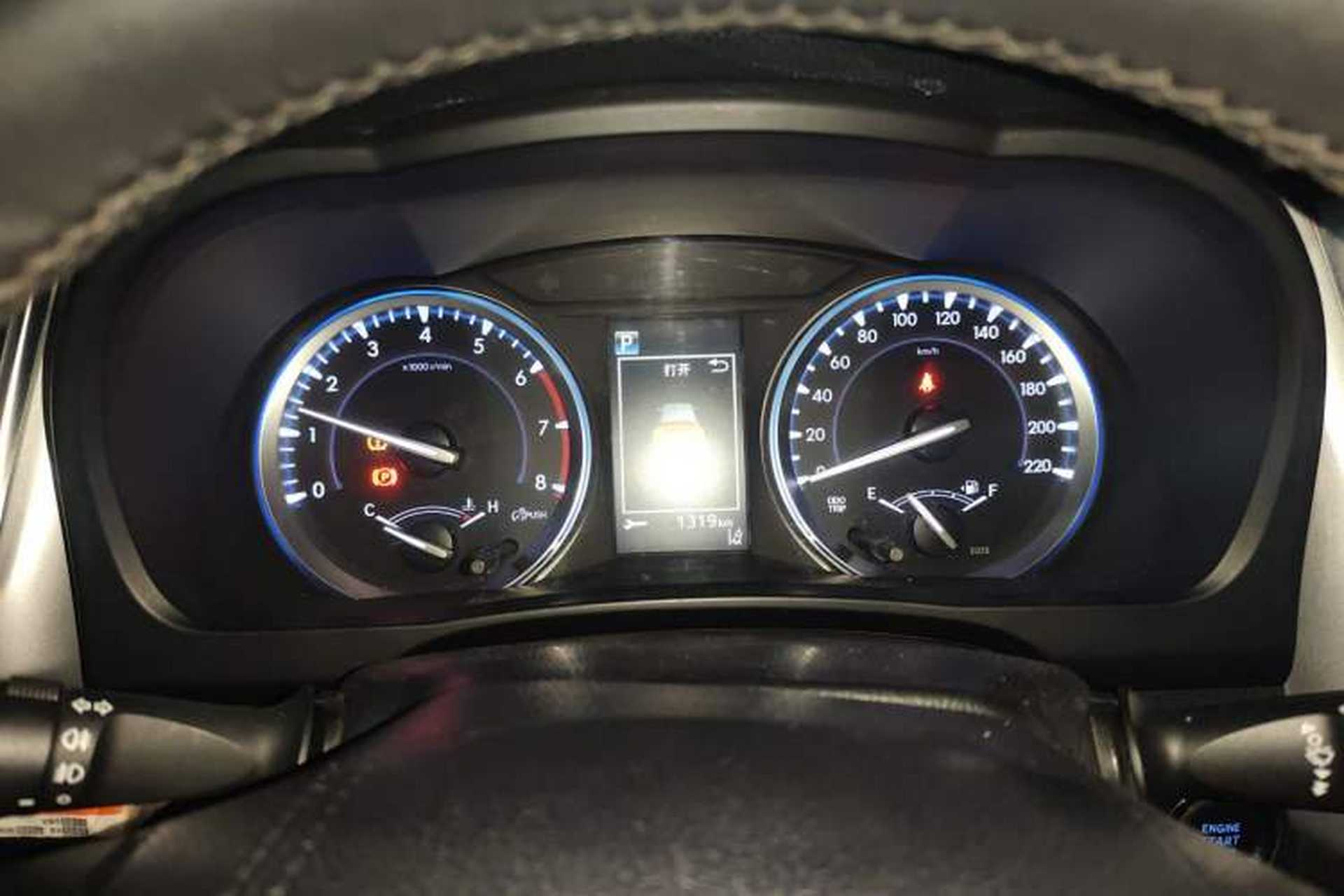 Used Toyota Highlander 2018 2.0T Two-Wheel Drive Prestige Version 7 Seats China V Emission Standard Instrument Cluster