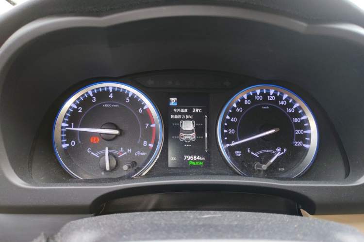 Used Toyota Highlander 2018 2.0T Four-Wheel Drive Ultimate Edition 7-Seater Emission Standard China V Instrument Cluster