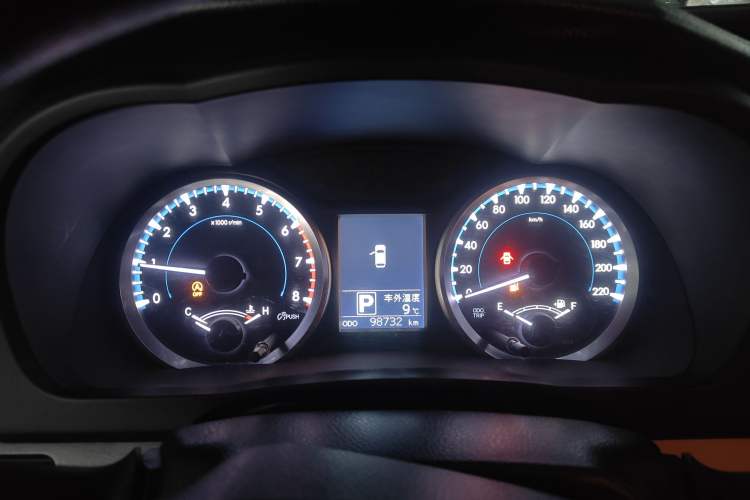 Used Toyota Highlander 2018 2.0T Two-Wheel Drive Elite Version 5 Seats China VI Standard Instrument Cluster