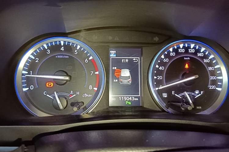 Used Toyota Highlander 2018 2.0T Four-Wheel Drive Luxury Version 7 Seats China VI Standard Instrument Cluster