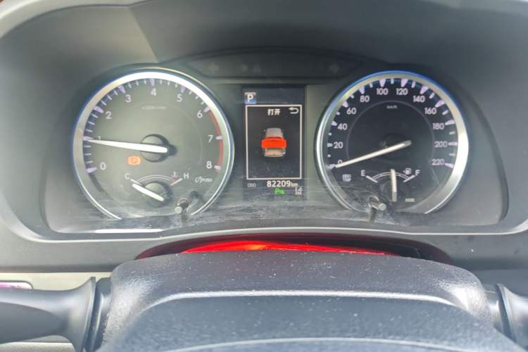 Used Toyota Highlander 2018 2.0T Four-Wheel Drive Luxury Version 7 Seats China VI Standard Instrument Cluster