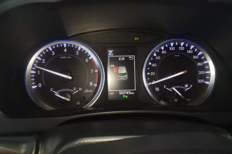 Used Toyota Highlander 2018 2.0T Four-Wheel Drive Knight Edition 7 Seats China VI Standard Instrument Cluster