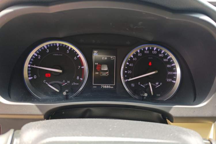 Used Toyota Highlander 2018 2.0T Four-Wheel Drive Luxury Edition 7 Seats China V Emission Standard Instrument Cluster
