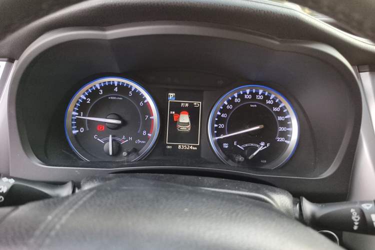 Used Toyota Highlander 2018 2.0T Four-Wheel Drive Prestige Version 7 Seats China VI Standard Instrument Cluster