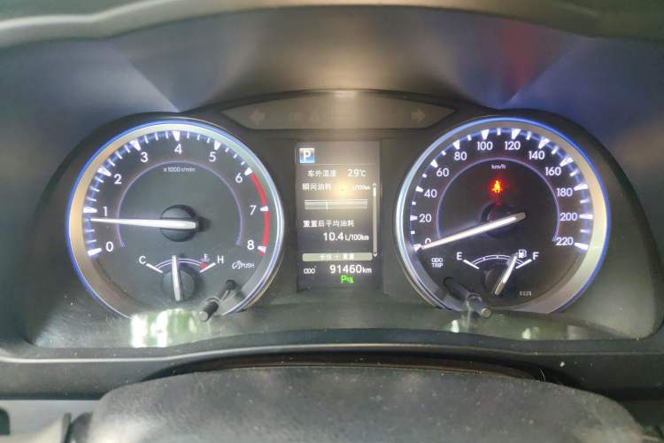 Used Toyota Highlander 2018 2.0T Four-Wheel Drive Luxury Edition 7 Seats China V Emission Standard Instrument Cluster