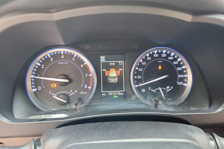 Used Toyota Highlander 2018 2.0T Four-Wheel Drive Prestige Version 7 Seats China V Emission Standard Instrument Cluster