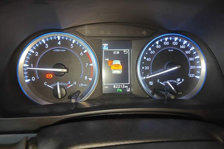 Used Toyota Highlander 2018 2.0T Four-Wheel Drive Luxury Version 7 Seats China VI Standard Instrument Cluster