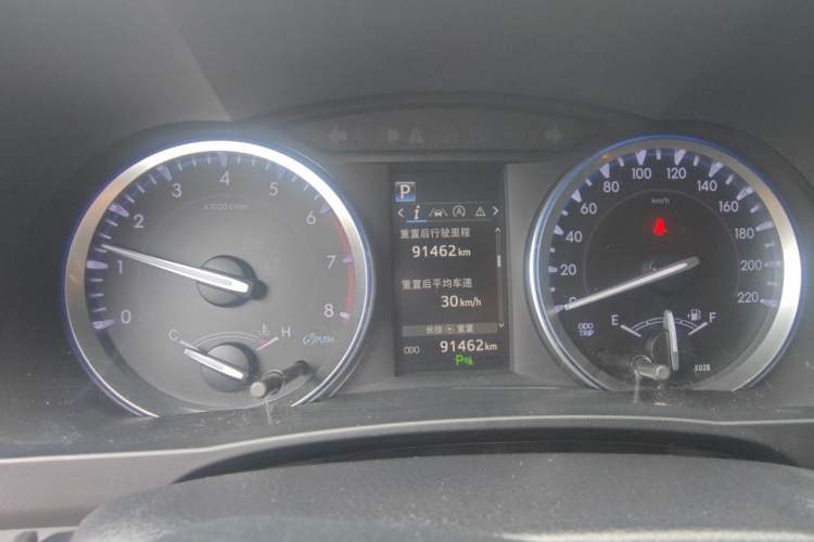 Used Toyota Highlander 2018 2.0T Four-Wheel Drive Prestige Version 7 Seats China V Emission Standard Instrument Cluster