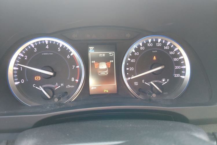 Used Toyota Highlander 2018 2.0T Four-Wheel Drive Luxury Edition 7 Seats China V Emission Standard Instrument Cluster