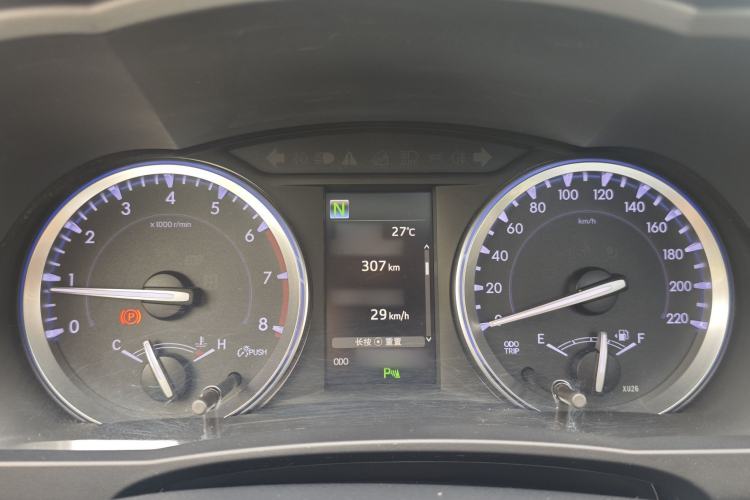 Used Toyota Highlander 2018 2.0T Two-Wheel Drive Luxury Edition 7 Seats China VI Standard Instrument Cluster